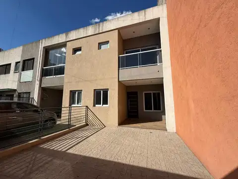 PH tipo duplex en venta 4 ambientes en San Andrés