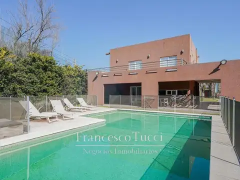 Casa en venta 4 ambientes con pileta Country Altos del Sol