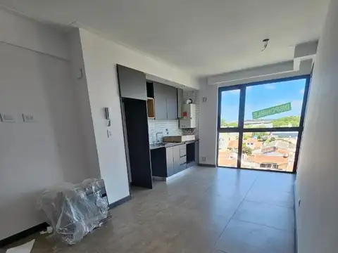 Av. Juan José Paso 3500