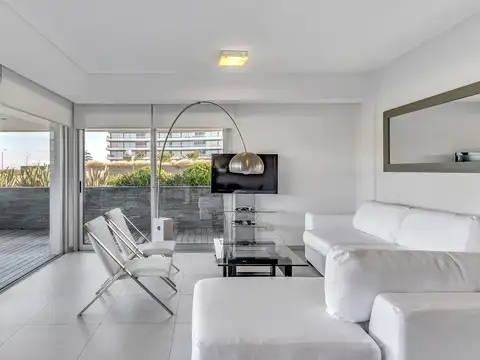 Departamento en Venta en Playa Brava, USD 430.000