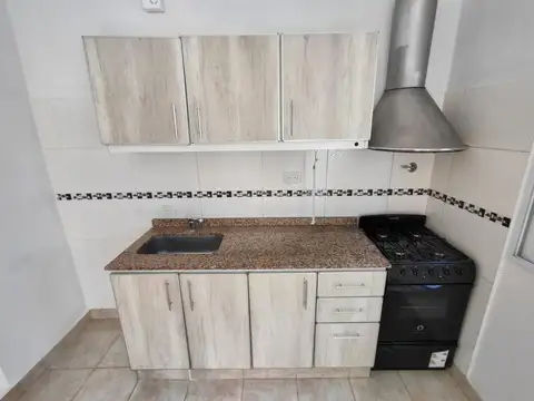 Casa al contra frente reciclada a nueva