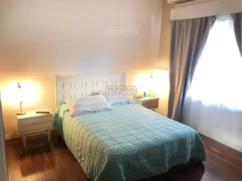 Casa en Venta con 6 cocheras