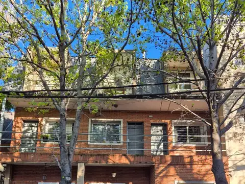 Depto Tipo Casa en Alquiler de 2 ambientes