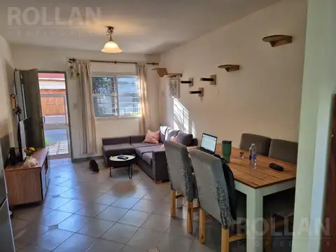 Depto Tipo Casa 2 ambientes con 1 baño