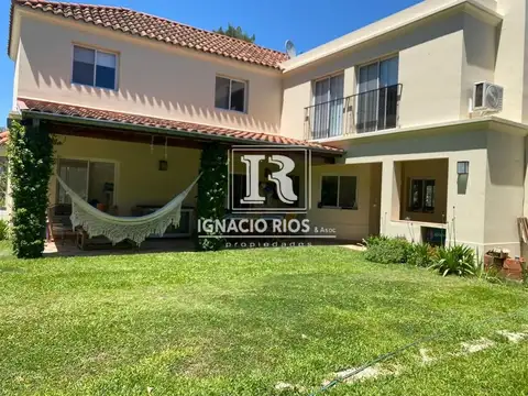 Barrio cerrado Laguna del sol 400