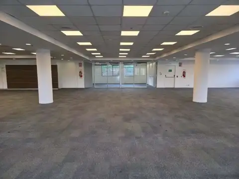Panamericana y San Lorenzo - Olivos Oficinas Triple A