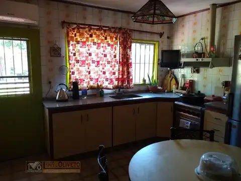 Casa en Alquiler en San Antonio de Padua, $ 900.000