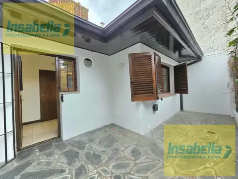 Casa 3 ambientes con 1 baño