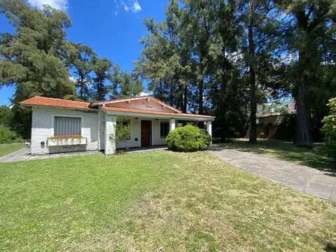 Casa en Venta en Don Torcuato, USD 210.000