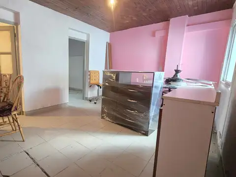 Casa 2 ambientes con 1 baño