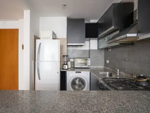 Lafinur 3000, Piso 1