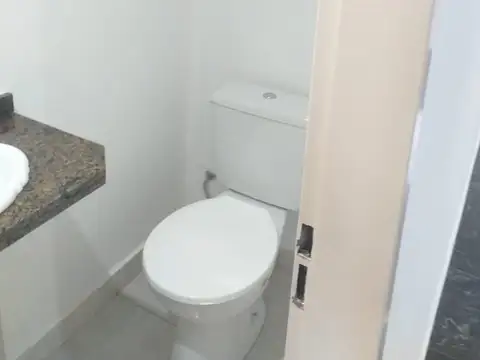 Depto Tipo Casa 4 ambientes con 1 baño
