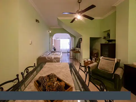Depto Tipo Casa en Venta de 5 ambientes