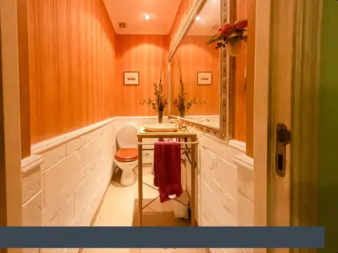 Depto Tipo Casa en Venta con 1 cocheras