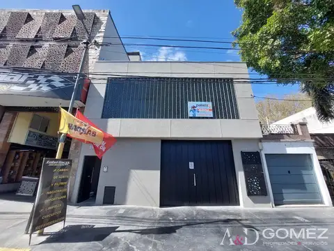 LINDO MONOAMBIENTE AL FRENTE 1ER PISO POR ESCALERA