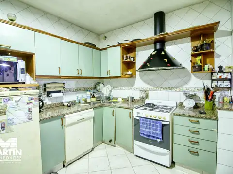 Casa 5 ambientes con 3 baños