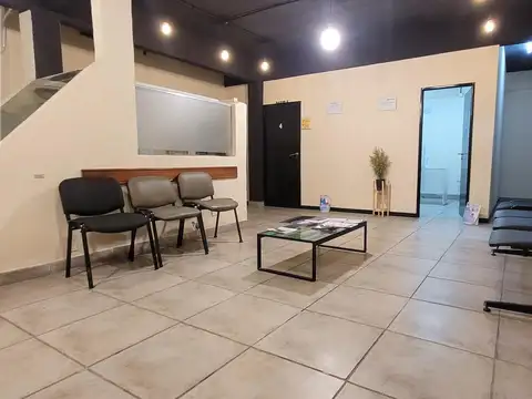 Oficina en Alquiler 40 años