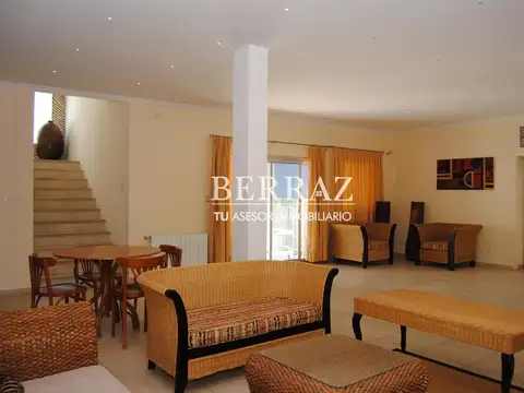 Casa 5 ambientes con 5 baños