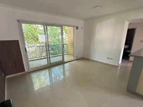 Roque Sáenz Peña 1200