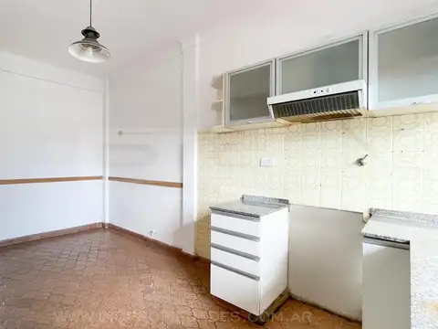 Depto Tipo Casa en Venta en Villa Adelina, USD 130.000
