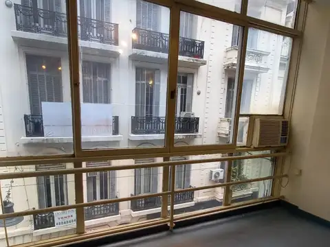 Oficina en Venta en San Nicolás, USD 28.000