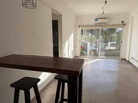 Departamento 2 ambientes en planta baja  Excelente ubicació