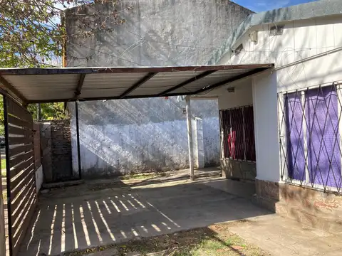 Casa en Alquiler en Granadero Baigorria, $ 630.000