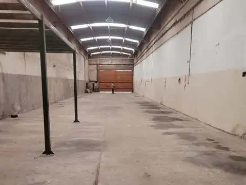 Galpón en alquiler en Villa Libertad