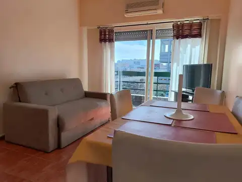 Belgrano, Olazábal 1800, piso 5, frente, 2 amb, 40m2, u$s 1,050 todo incluído con topes de luz...