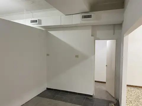 ALVEAR 2700, Piso 1