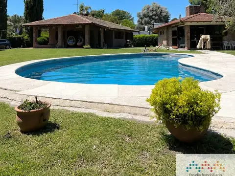 Casa quinta en venta de 65m2 ubicado en Parque Exaltación