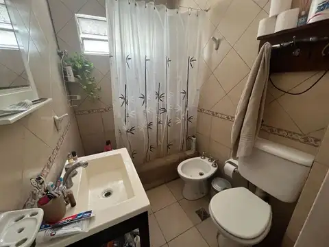 Depto Tipo Casa en Venta en Lanus Oeste, USD 95.000