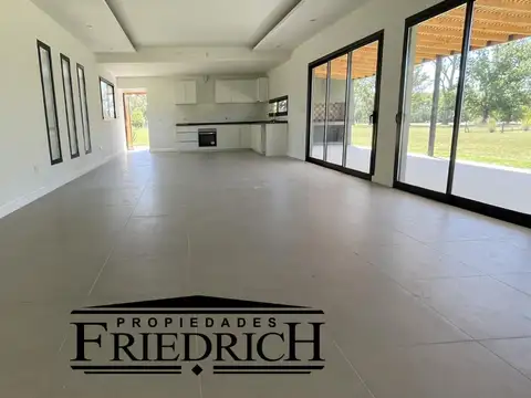 Casa en Venta en Lujan, USD 190.000