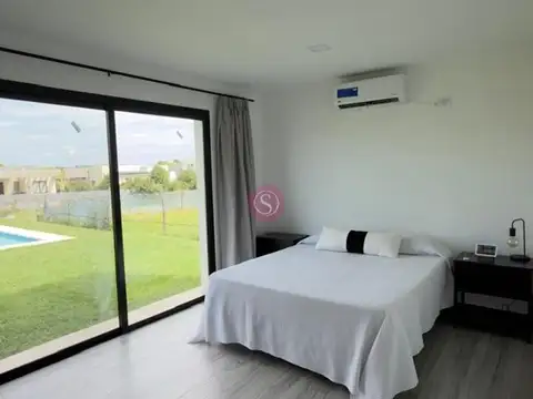 Casa  en Venta en San Ramiro, Pilar del Este, Pilar
