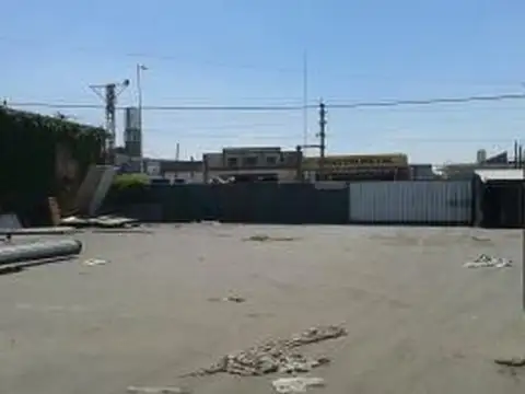 Galpon en Venta 70  mts Fondo