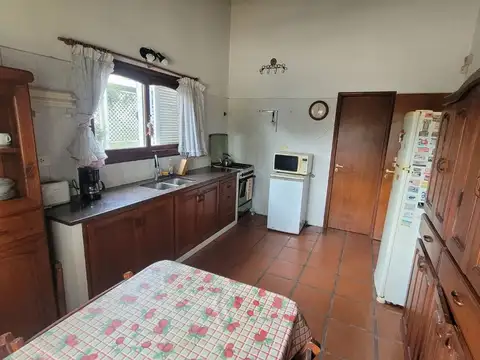 CASA ALQUILER ANUAL EN PINAMAR DE 3 AMBIENTES