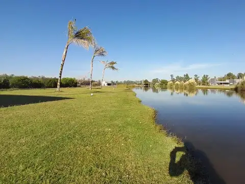 Terreno en Venta en Oliveros, USD 24.035