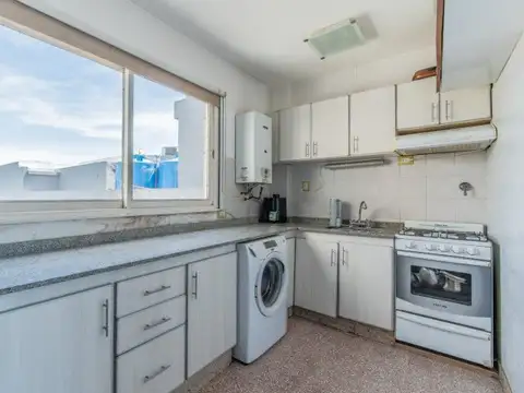 Mariano Acha 2800 , Piso 4