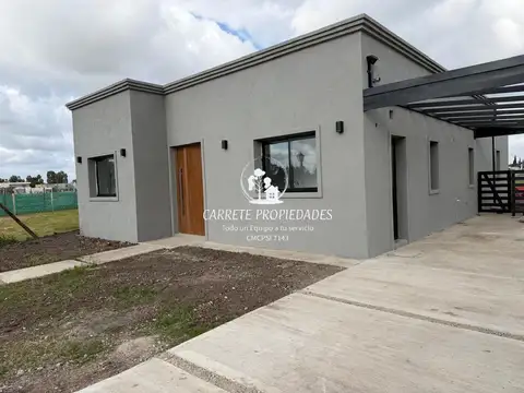 Casa en Venta en Pilar Del Este - Santa Sofia, USD 178.000