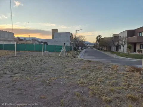 Terreno en Venta en Villa Hipódromo, USD 65.000