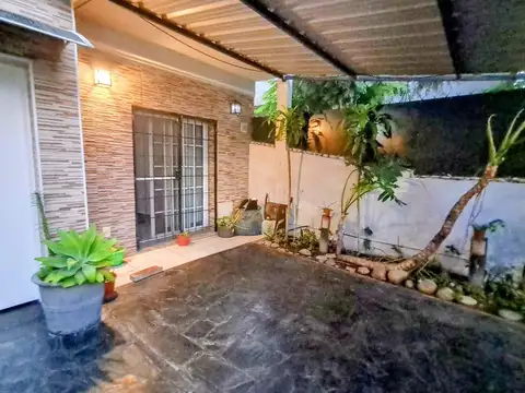 Depto Tipo Casa en Venta de 4 ambientes