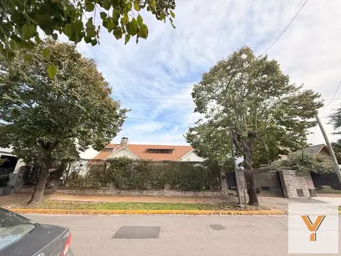 Quinta en Venta - 4 Dormitorios 4 Baños - 1110mts - San Miguel