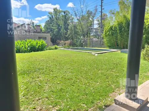 Casa 5 ambientes con 2 baños