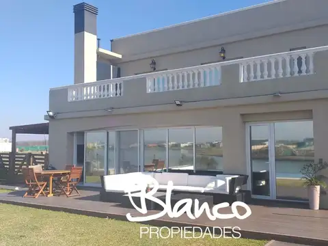 Casa en Alquiler en San Sebastian, USD 2.500