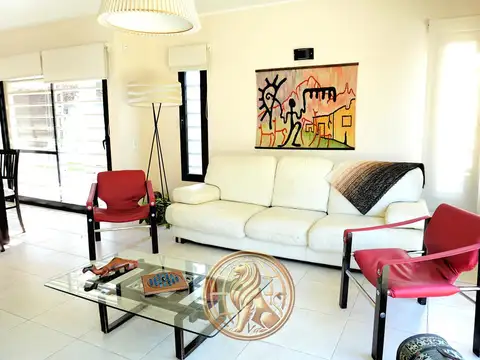 Casa 3 ambientes con 3 baños