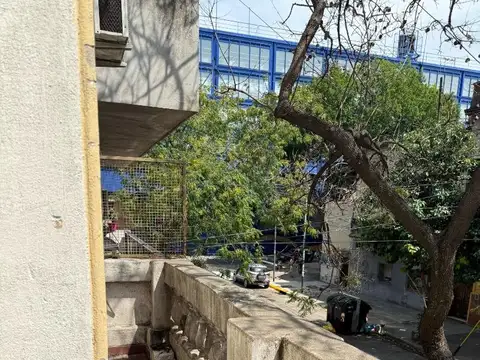 Depto Tipo Casa en Venta 50 años