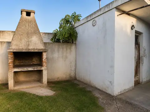 VENTA CASA 2 DORMITORIOS, APTA CREDITO