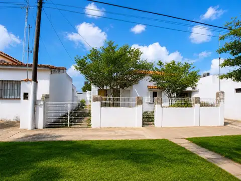 VENTA CASA 2 DORMITORIOS, APTA CREDITO