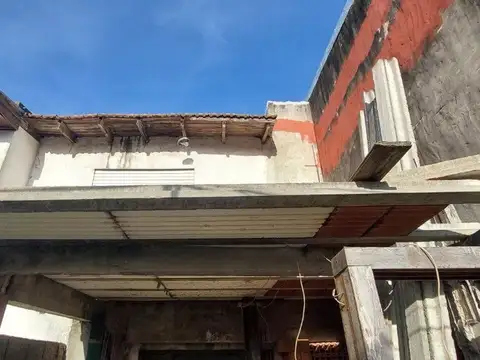 Depto Tipo Casa 2 ambientes con 1 baño