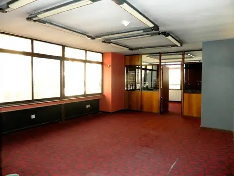 Venta  Oficina 4 amb Centro